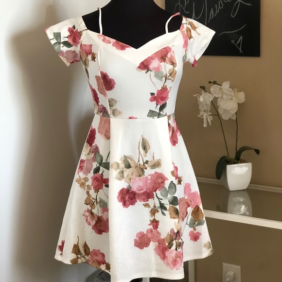 Floral Dress - Picture 1 of 5